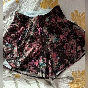 Lululemon Track That MR Short 5” Lined